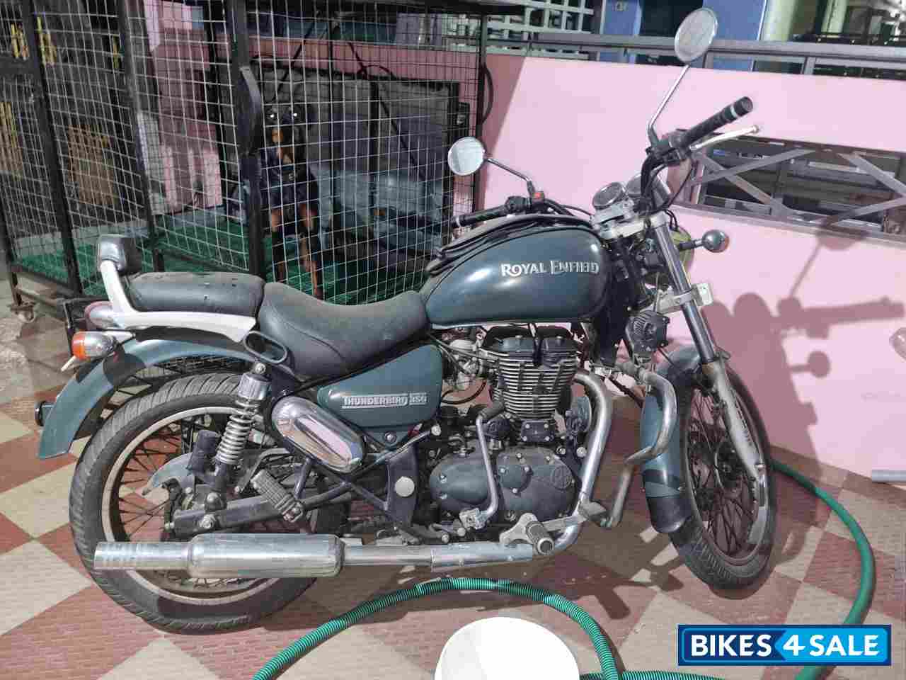 Asphalt Royal Enfield Thunderbird 350 Asphalt Royal Enfield Thunderbird 350