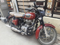 Chestnut Royal Enfield Classic 350