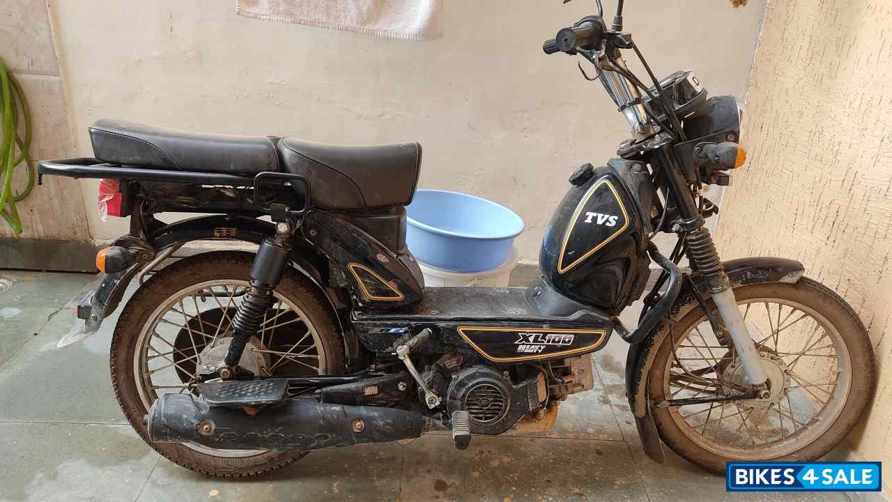 Black TVS XL 100 Heavy Duty
