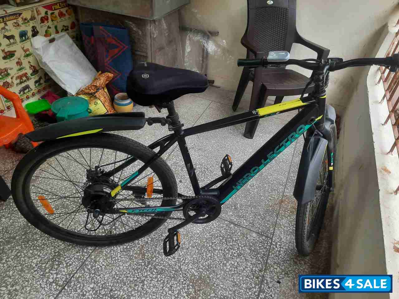 Black Blue Hero Cycles Lectro C5E Black Blue Hero Cycles Lectro C5E