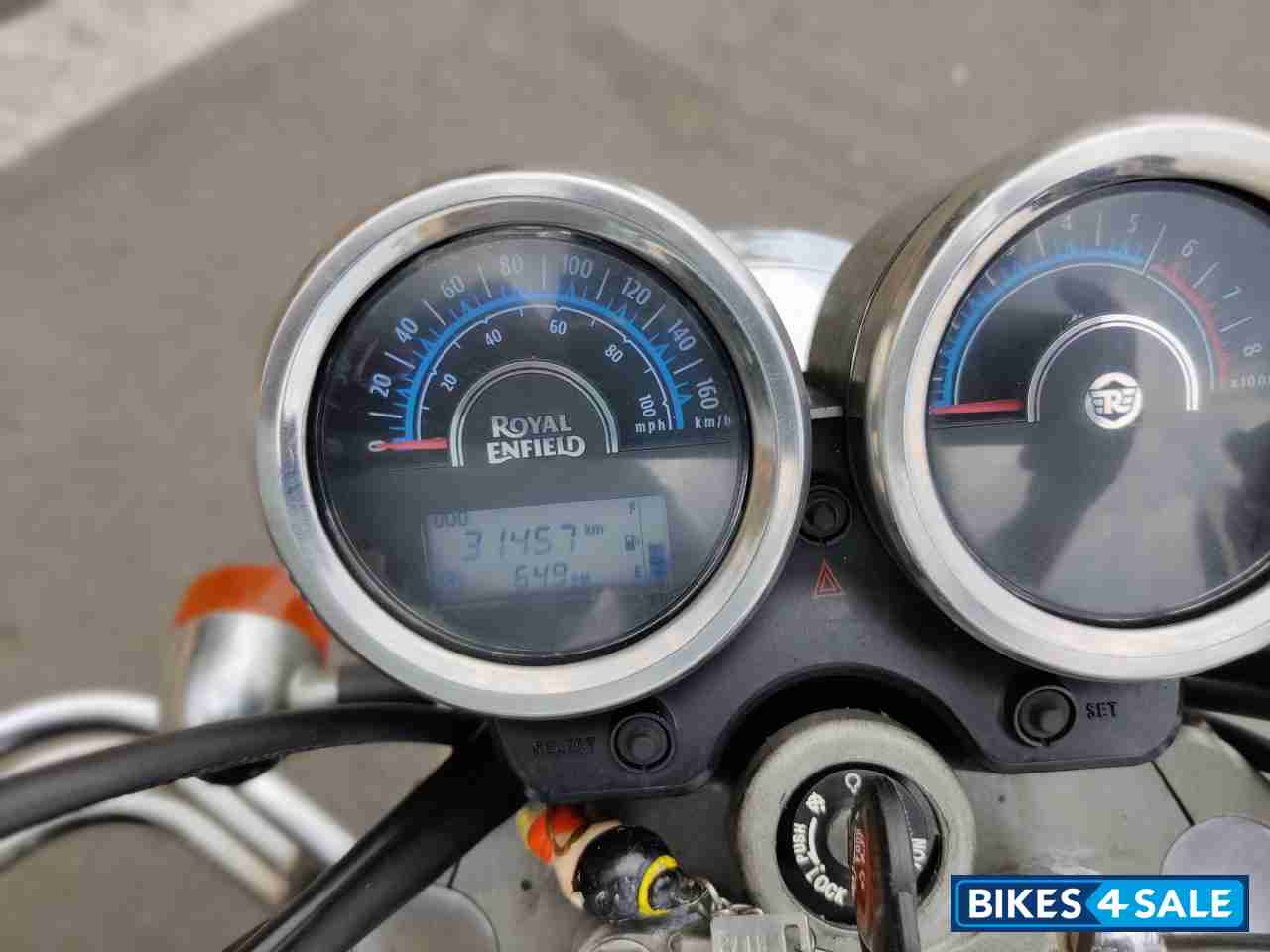 Royal Enfield Thunderbird 350