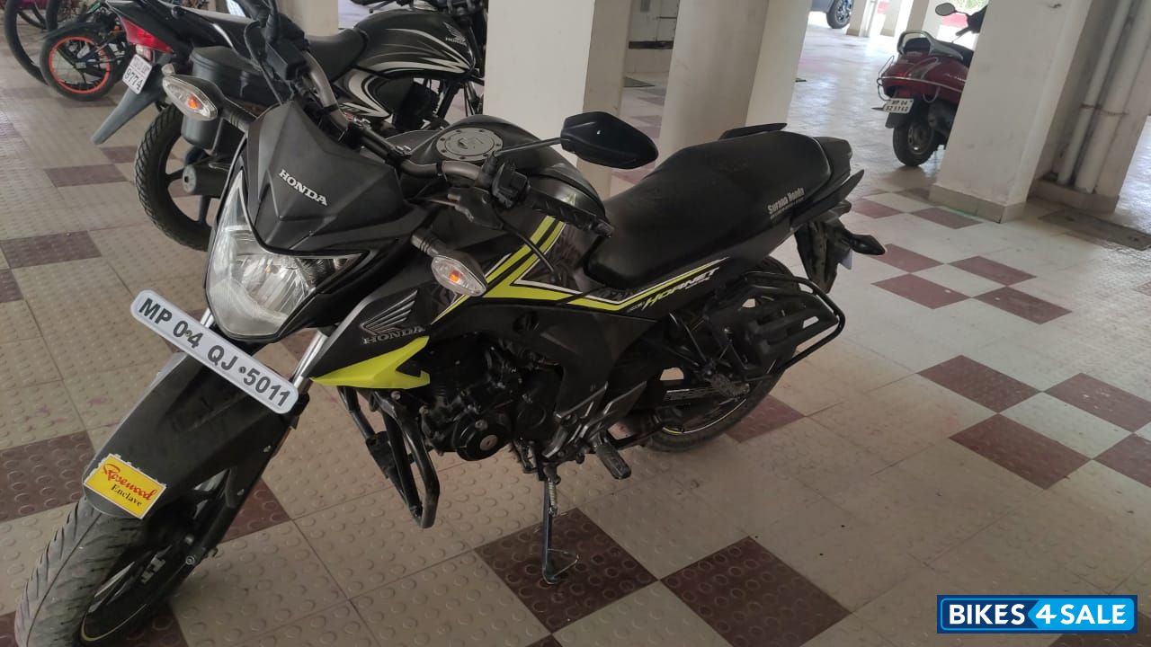 Honda CB Hornet 160R