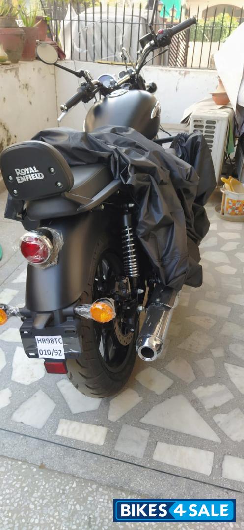 Matte Black Royal Enfield Meteor 350 Stellar Matte Black Royal Enfield Meteor 350 Stellar