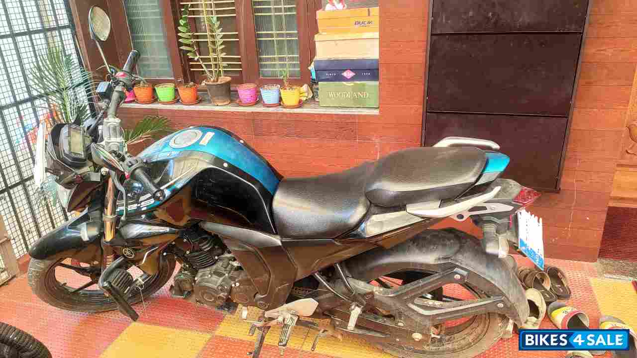 Black & Blue Yamaha FZ-S FI V2