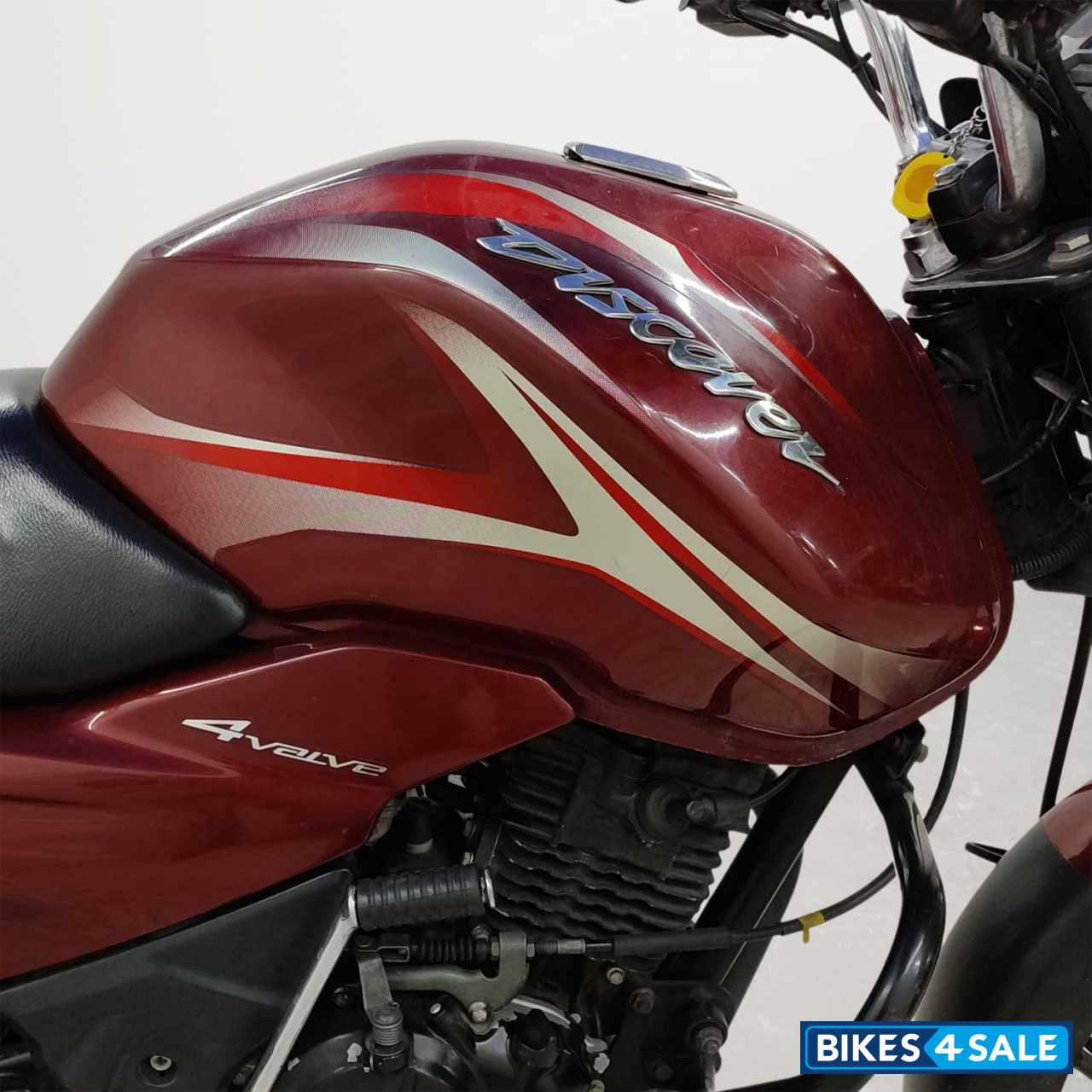 Bajaj Discover 150 F Bajaj Discover 150 F