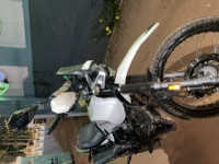 White / Red Hero XPulse 200 BS6