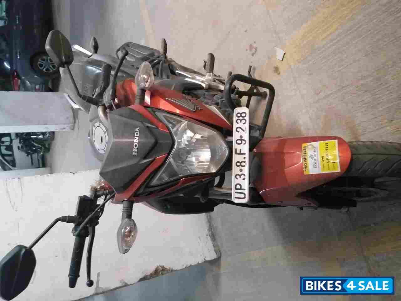 Honda CB Hornet 160R