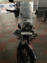 Black Bajaj Avenger Street 220