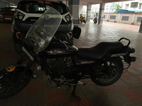 Black Bajaj Avenger Street 220