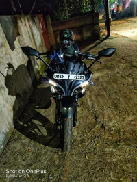 Bajaj Pulsar RS 200 ABS