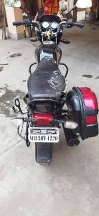 Black Bajaj Platina 125 DTS-Si