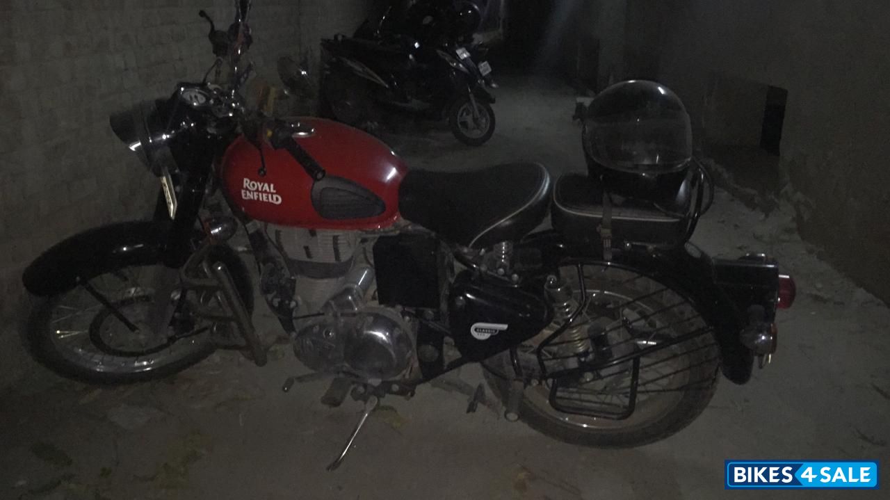 Royal Enfield Classic 350 Redditch Red