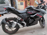 Black Suzuki Gixxer SF BS6