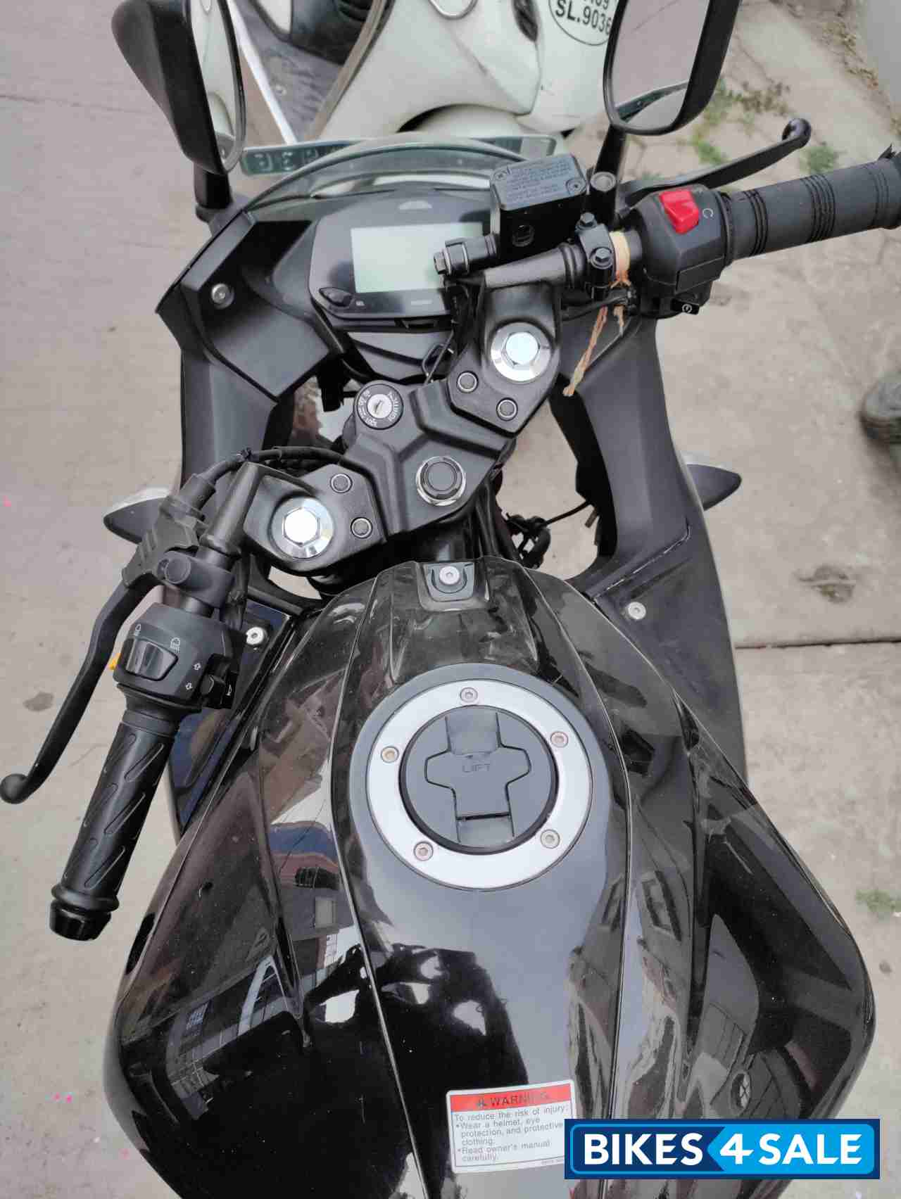 Black Suzuki Gixxer SF BS6