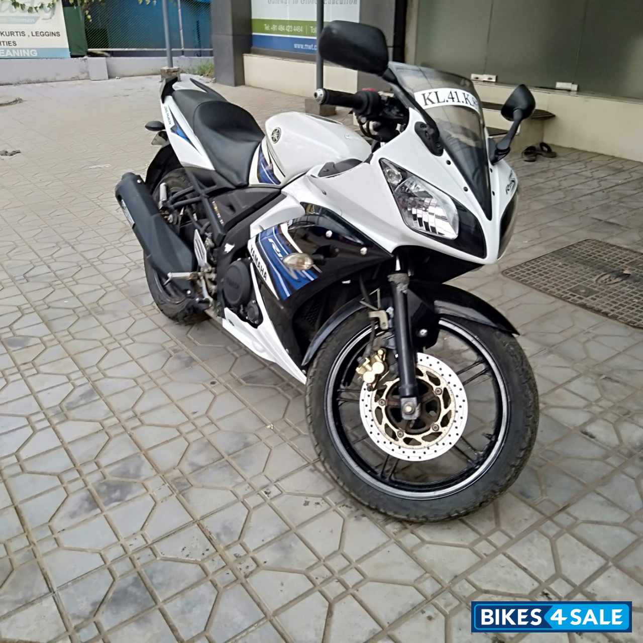 Yamaha YZF R15 S