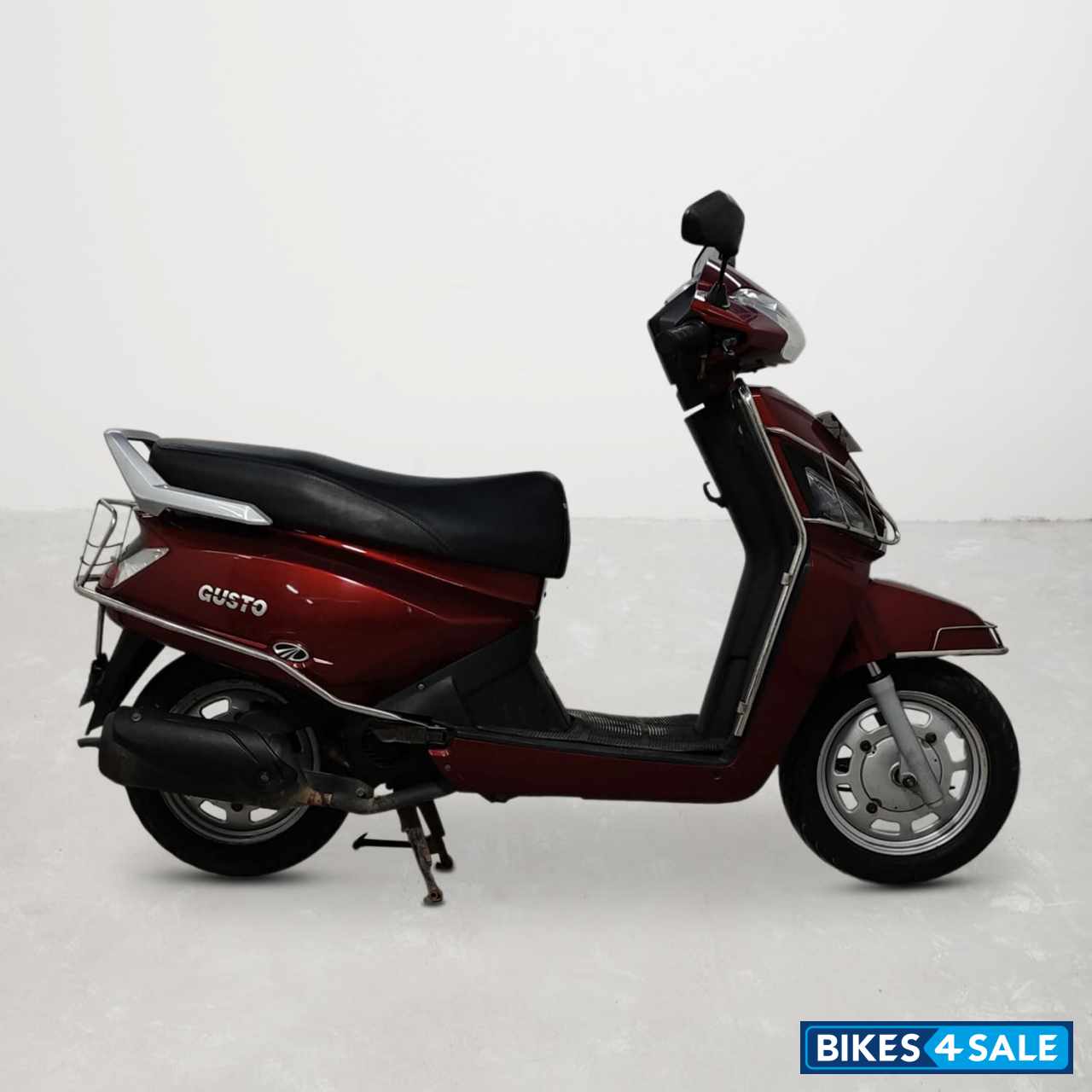 Mahindra Gusto