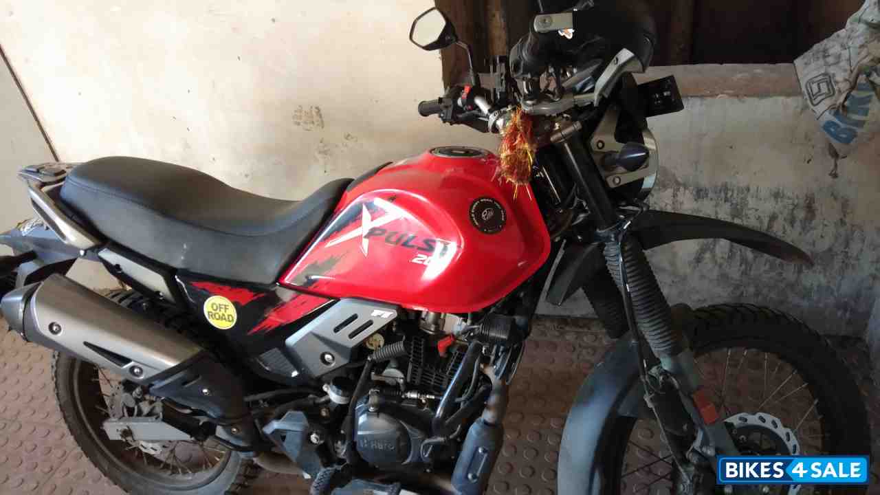 Hero XPulse 200 BS6