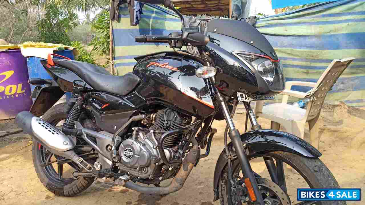 Bajaj Pulsar 125 Neon BS6