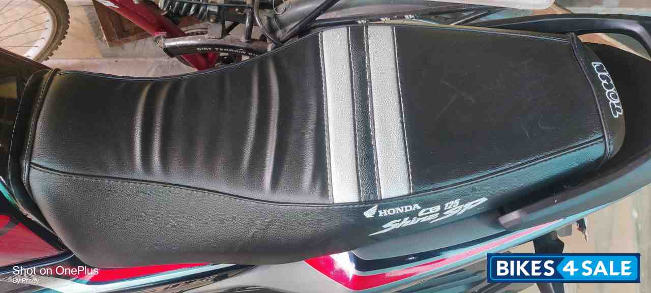 Black Honda CB Shine SP