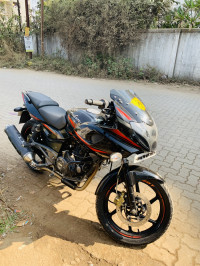 Bajaj Pulsar 220 DTSFi 2018 Model
