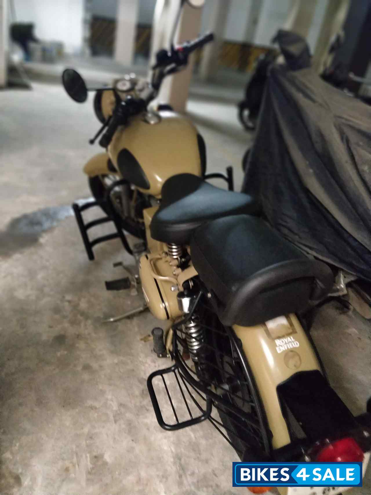 Royal Enfield Classic Desert Storm
