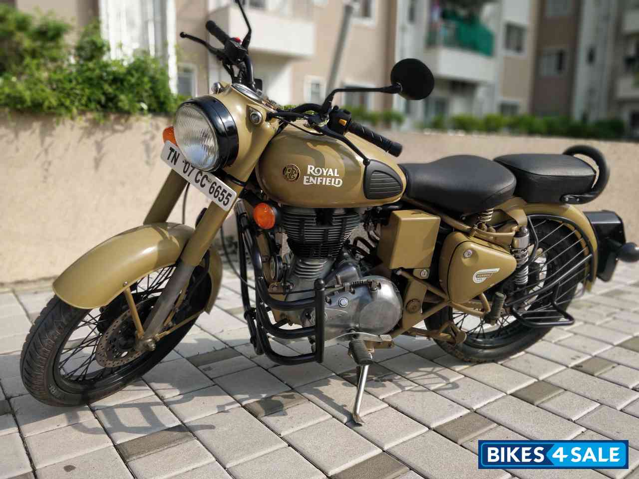 Royal Enfield Classic Desert Storm Royal Enfield Classic Desert Storm