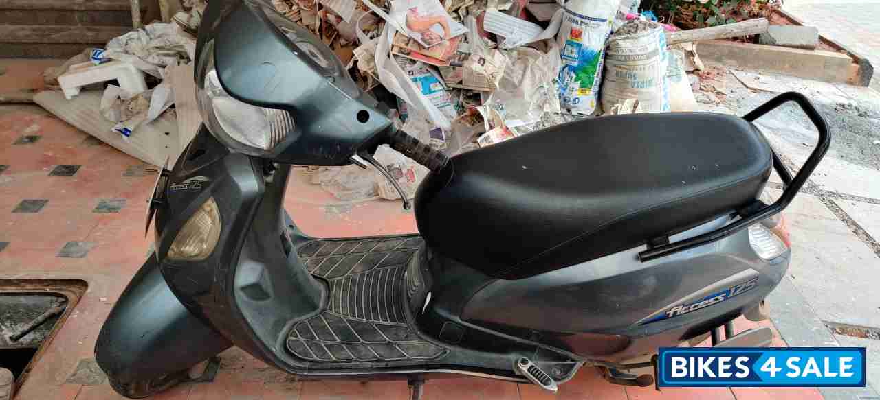 Greay Suzuki Access 125