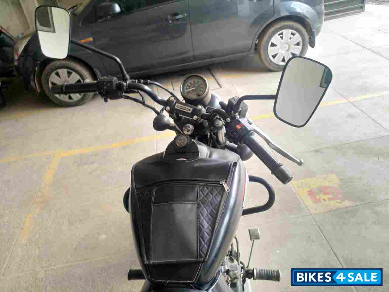 Bajaj Avenger Street 220