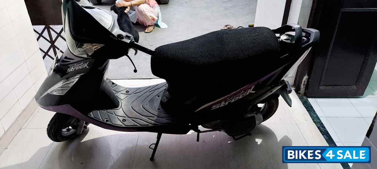 TVS Scooty Streak