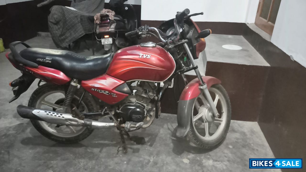 TVS Star City