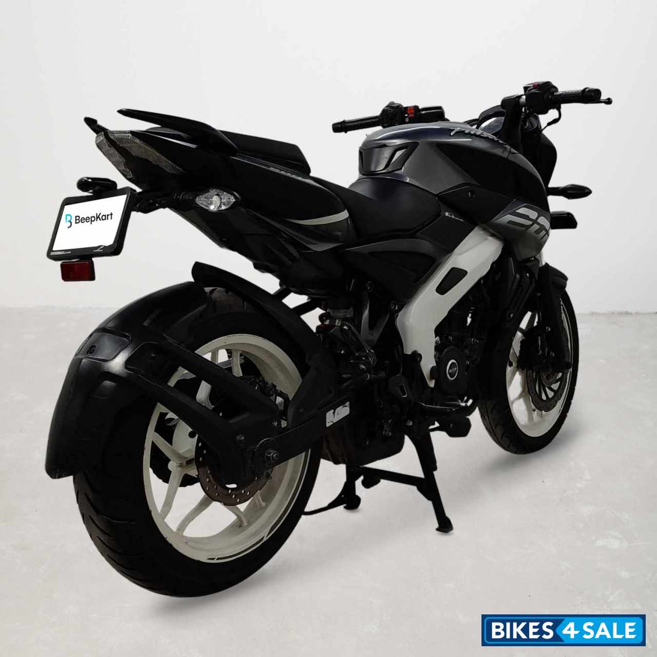 Bajaj Pulsar 200 NS