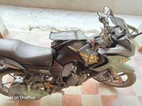 Sparkling Black Yamaha Fazer
