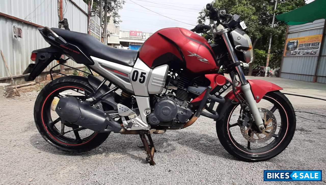 Yamaha FZ