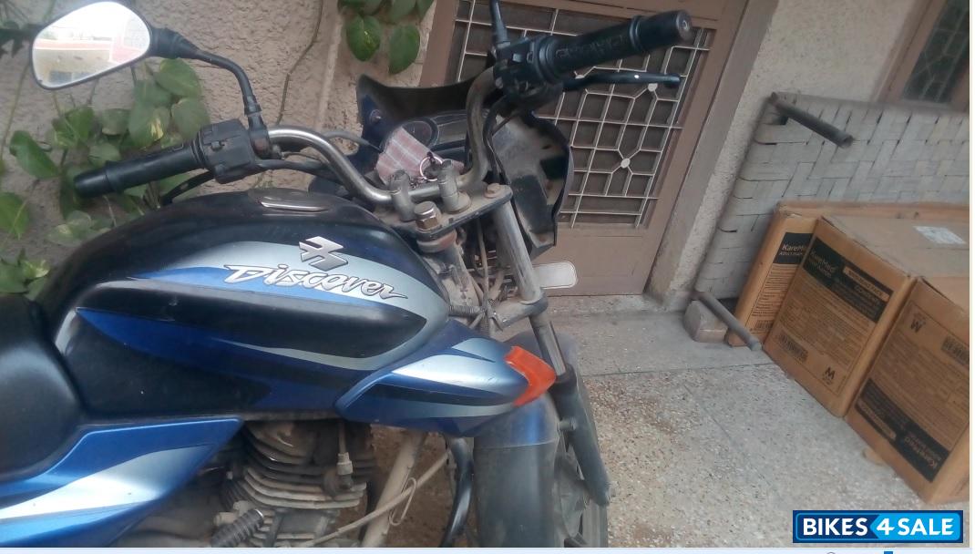 Bajaj Discover DTSi 135