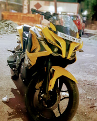 Bajaj Pulsar RS 200