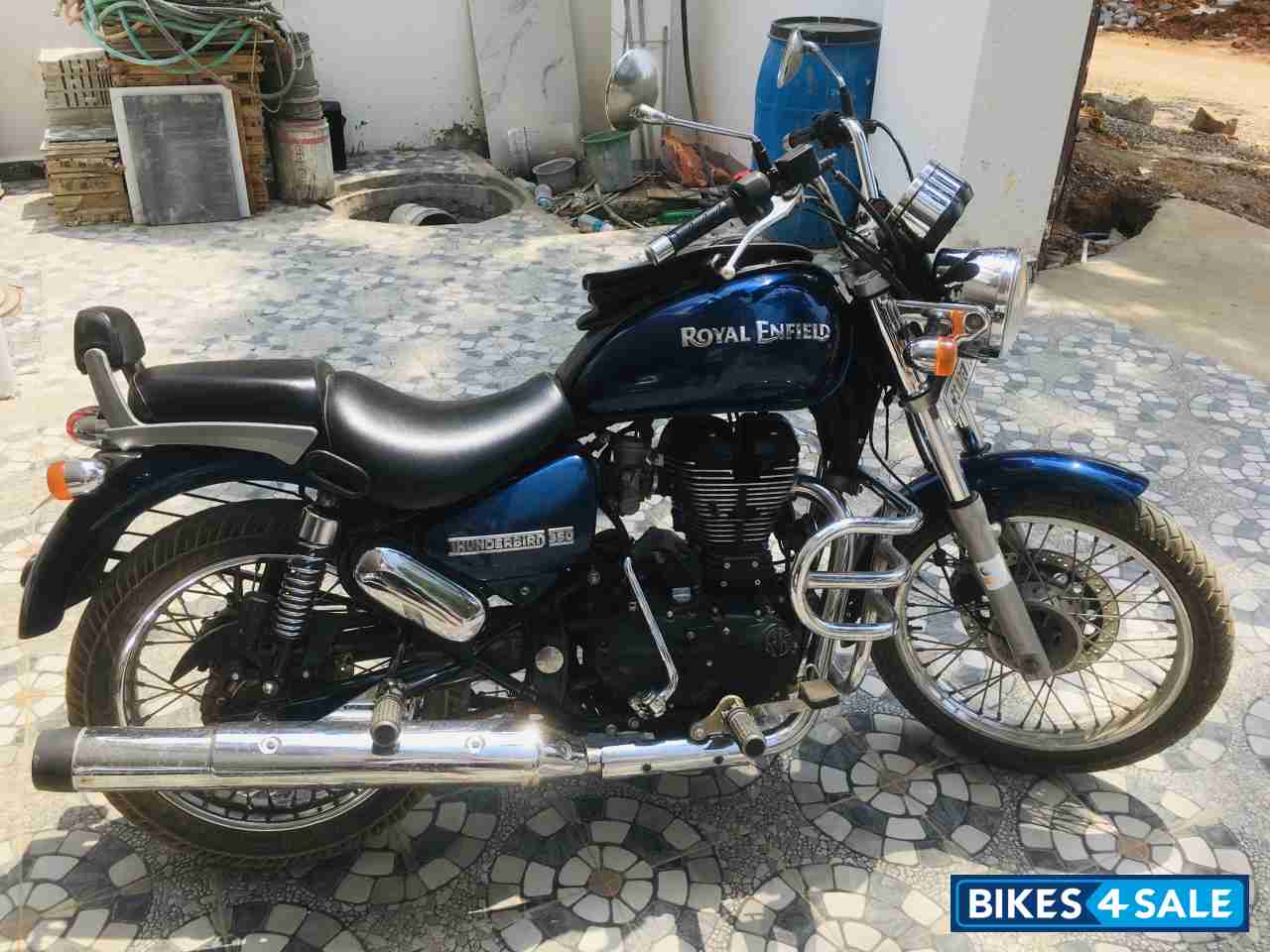 Blue Royal Enfield Thunderbird 350