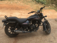 Bajaj Avenger Street 220