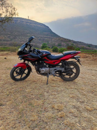 Bajaj Pulsar 220F