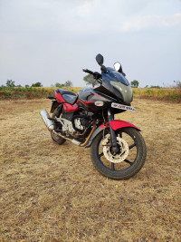 Bajaj Pulsar 220F