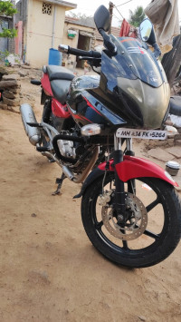 Bajaj Pulsar 220F