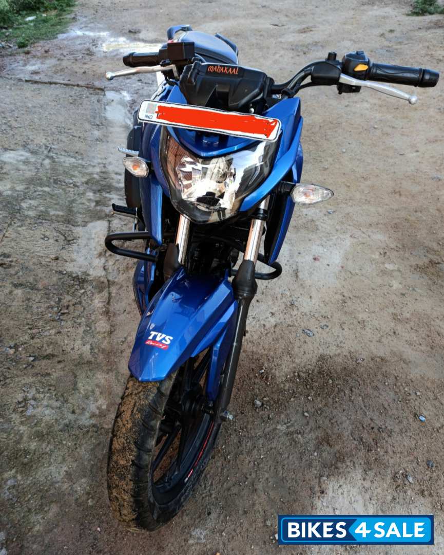 Met Blue TVS Apache RTR 160 4V