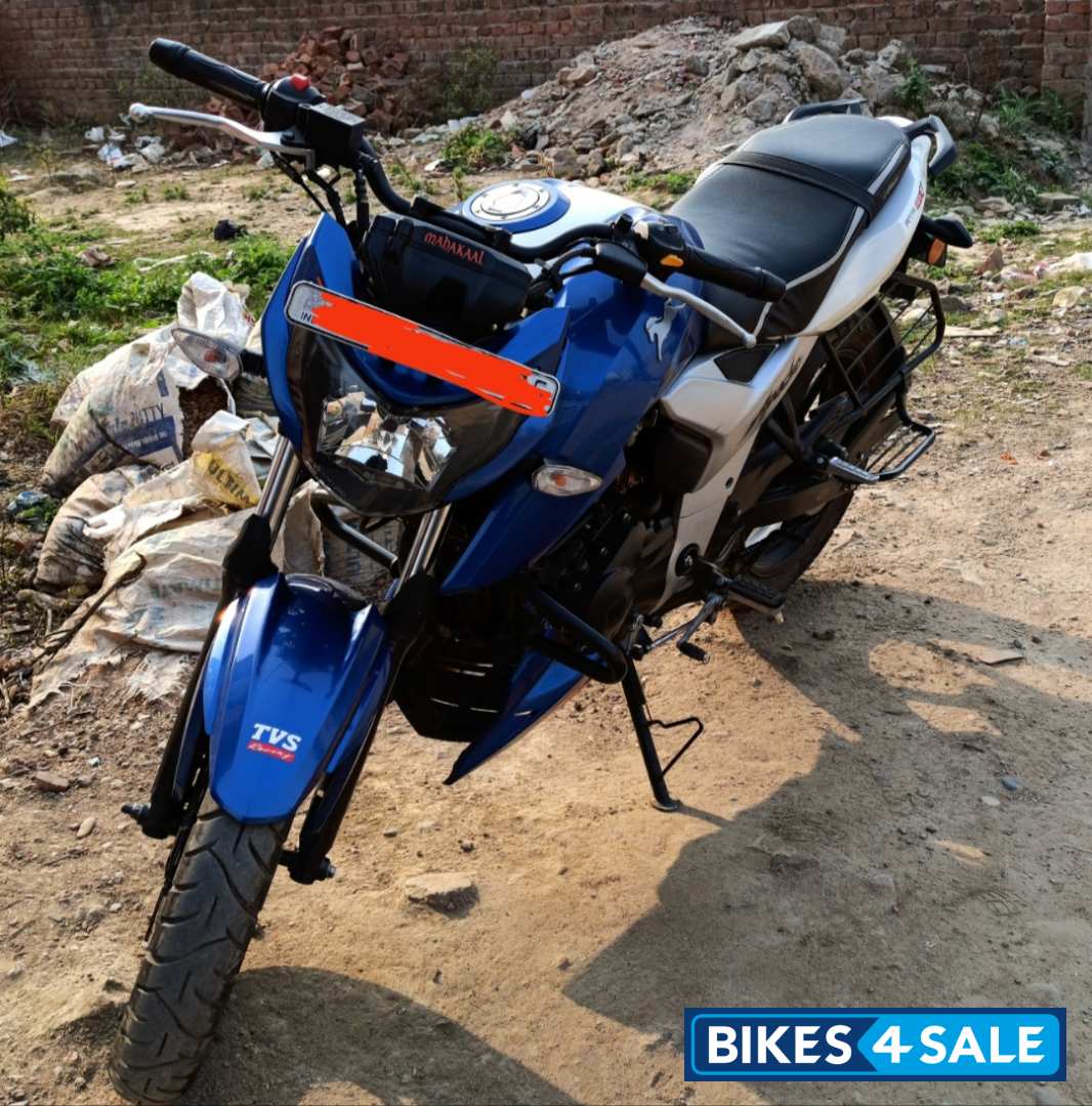 Met Blue TVS Apache RTR 160 4V