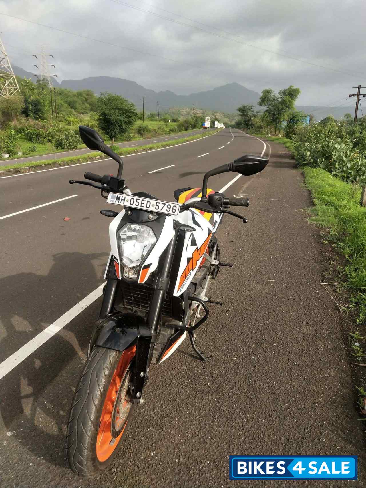 Orange & White KTM Duke 200 ABS