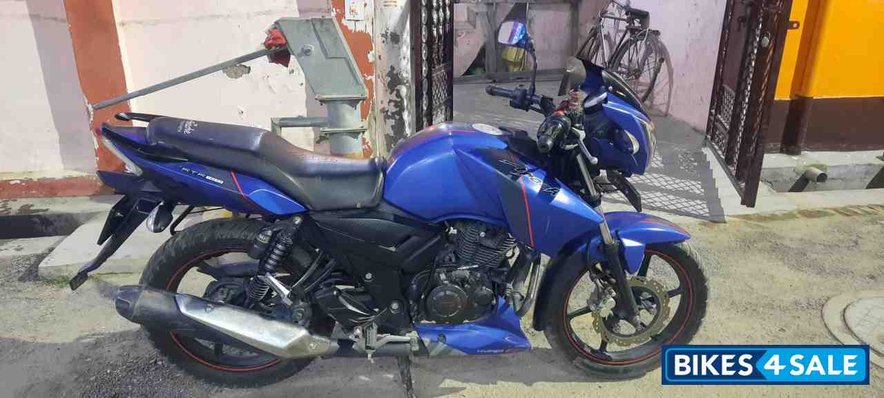 Blue TVS Apache RTR 160
