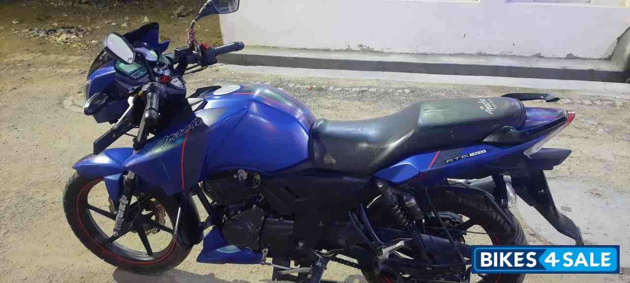 Blue TVS Apache RTR 160