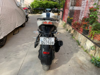 White TVS Apache RTR 200 4V