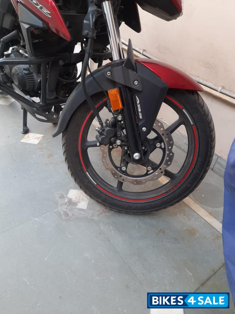 Red Honda XBlade BS6 Red Honda XBlade BS6