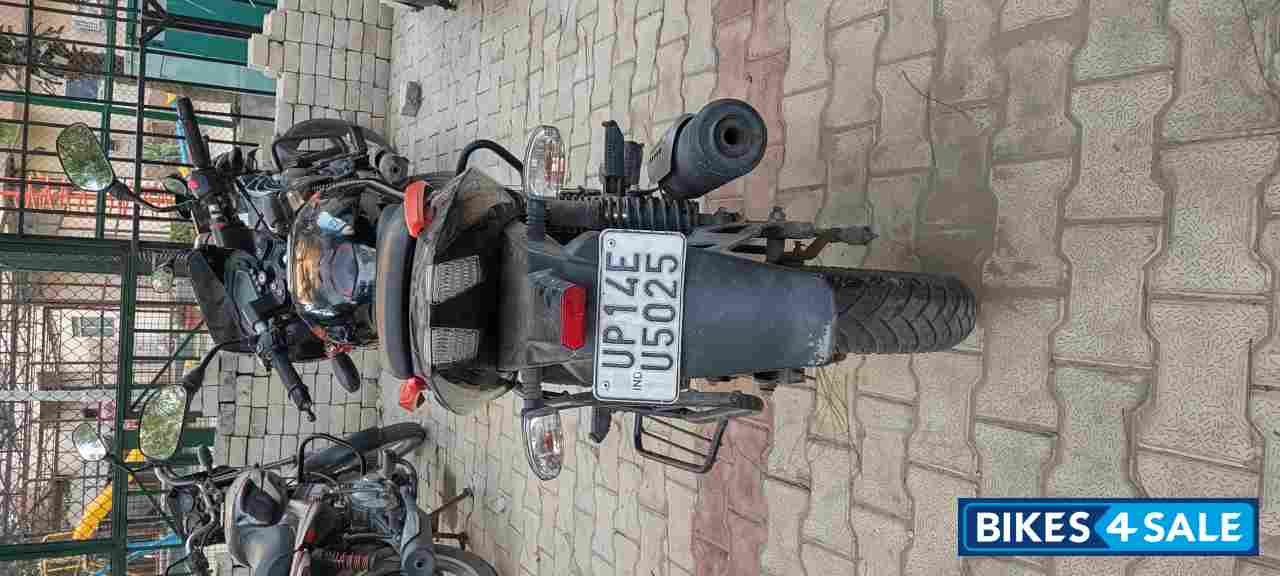 Bajaj Pulsar 125 Split Seat