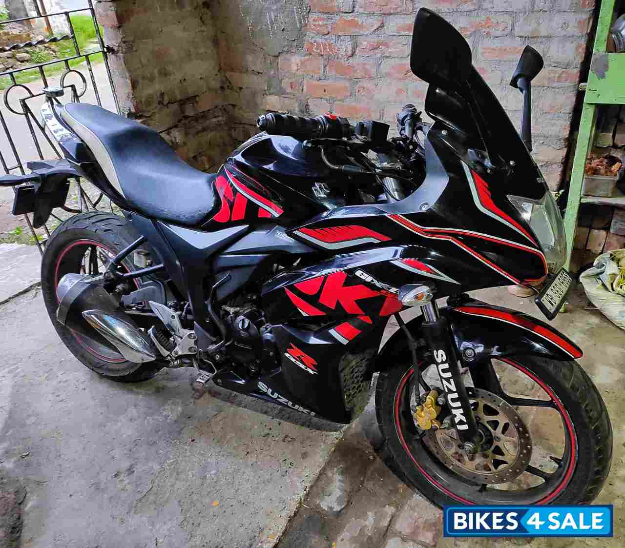 Red And Black Suzuki Gixxer SF