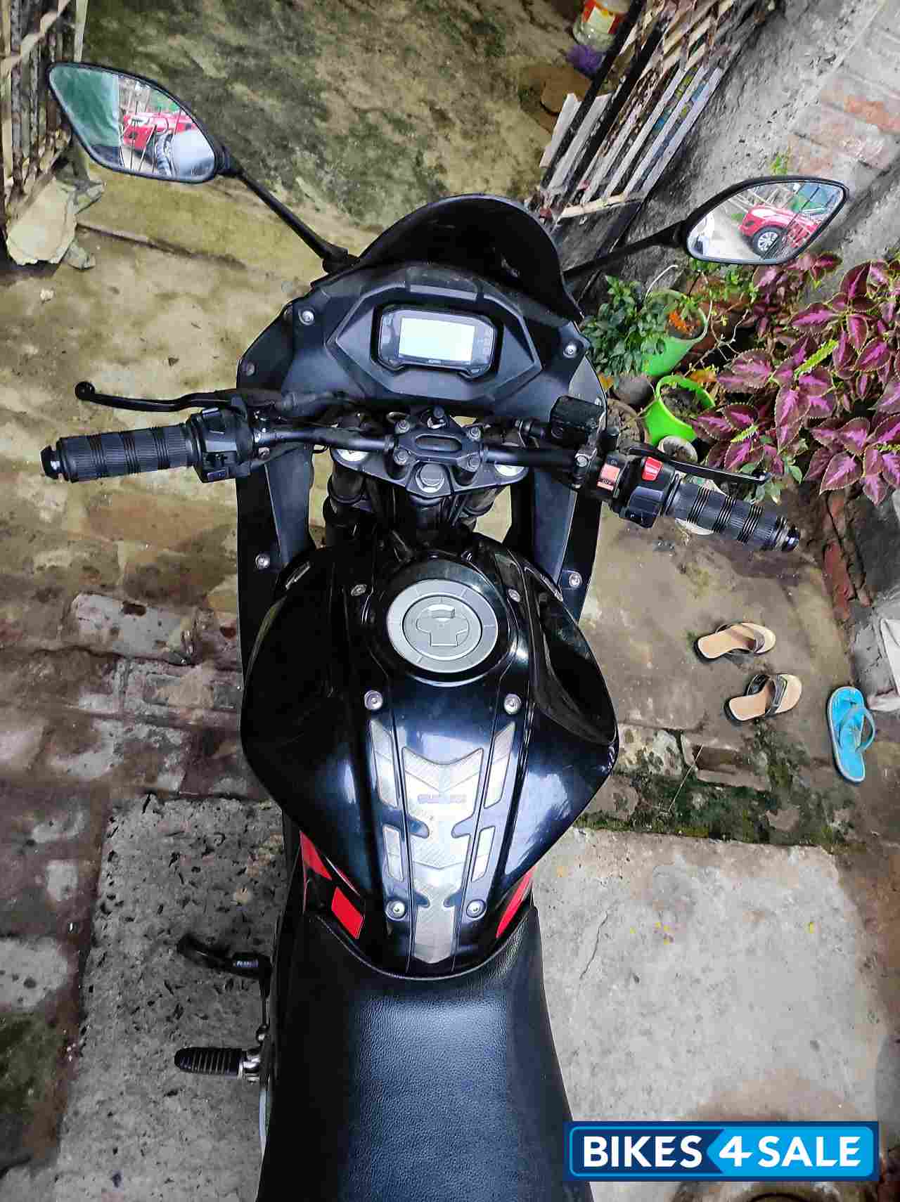 Red And Black Suzuki Gixxer SF